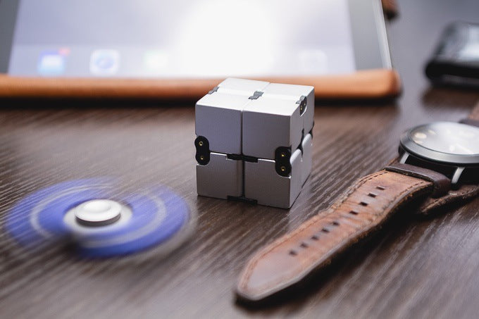 Creative Wireless Stress Relief Toy - Infinite Cube